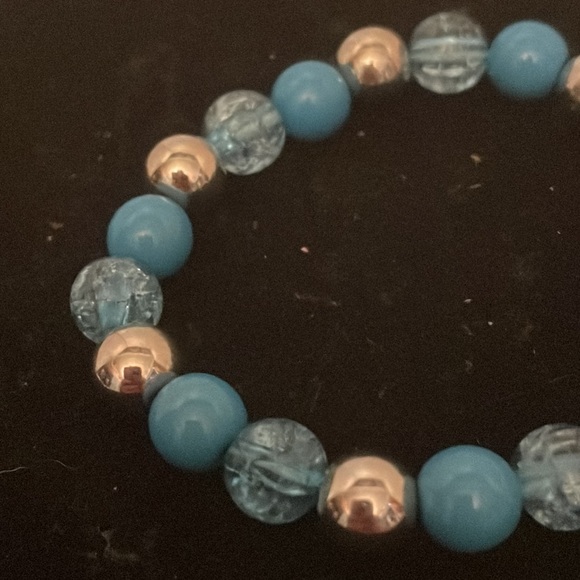 6” blue & silver beaded stackable stretch bracelet with 21 beads - Picture 8 of 10